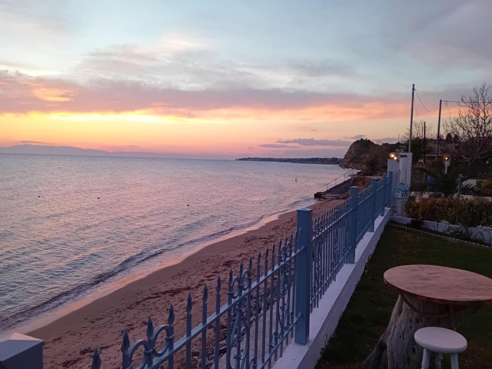 Villa Beachfront Athina Vergia